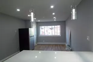1008 E 228th St, Bronx, NY 10466 - Photo 8