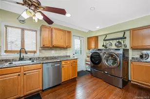 57 Overton St, Freeport, NY 11520 - Photo 14