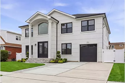 1104 Washington Avenue, Westbury, NY 11590 - Photo 2