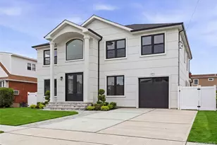 1104 Washington Ave, Westbury, NY 11590 - Photo 2