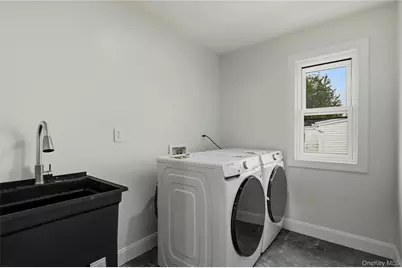 1104 Washington Avenue, Westbury, NY 11590 - Photo 24