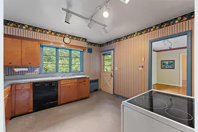 418 Read Avenue, Yonkers, NY 10707 - Photo 10
