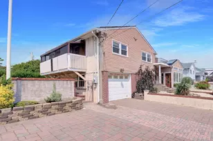 24 Pinehurst St, Long Beach, NY 11561 - Photo 4