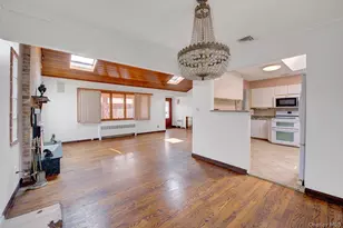 24 Pinehurst St, Long Beach, NY 11561 - Photo 8