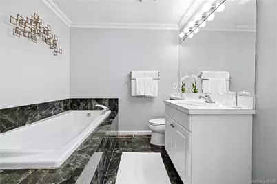 29 Winterberry Lane, Briarcliff Manor, NY 10510 - Photo 16