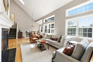 29 Winterberry Ln, Briarcliff Manor, NY 10510 - Photo 2