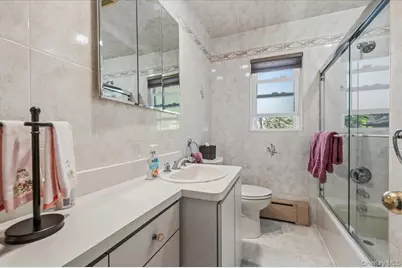 2565 Natta Boulevard, Bellmore, NY 11710 - Photo 14