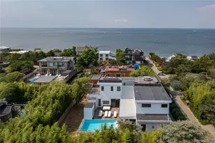 35 Kelp Ave, Seaview, NY 11770 - Photo 40