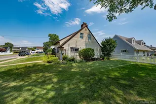 2052 Wilson Ln, East Meadow, NY 11554 - Photo 4