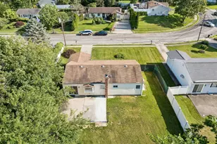 98 Rose Pl, Selden, NY 11784 - Photo 6
