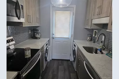 67 Farber Drive #67, West Babylon, NY 11704 - Photo 18