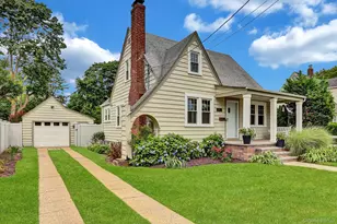 475 Ashland Ave, Baldwin, NY 11510 - Photo 2