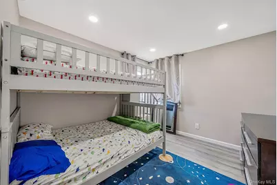 28 High Street, Farmingdale, NY 11735 - Photo 6