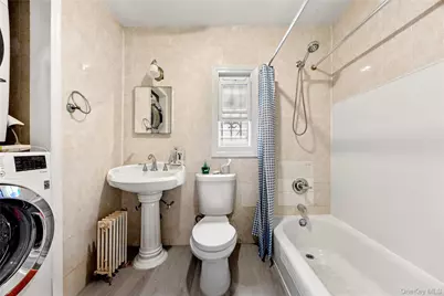 140-50 Quince Avenue, Flushing, NY 11355 - Photo 10