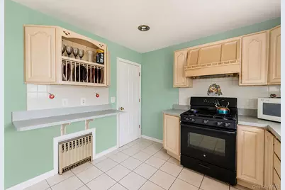 710 Lafayette Avenue, Uniondale, NY 11553 - Photo 10