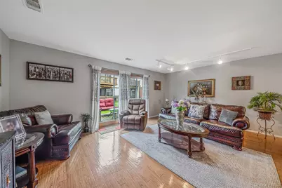 113 Laurel Lane, Wantagh, NY 11793 - Photo 4