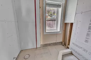1219 Decatur St, Brooklyn, NY 11207 - Photo 10