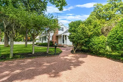 273 Cambon Avenue, Saint James, NY 11780 - Photo 4