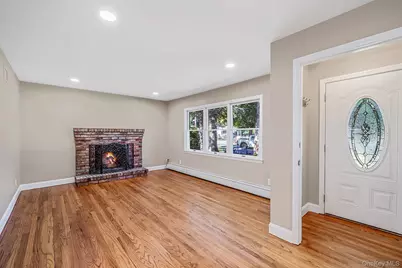 273 Cambon Avenue, Saint James, NY 11780 - Photo 8