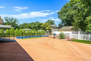 273 Cambon Ave, Saint James, NY 11780 - Photo 34