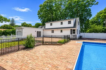 273 Cambon Avenue, Saint James, NY 11780 - Photo 36