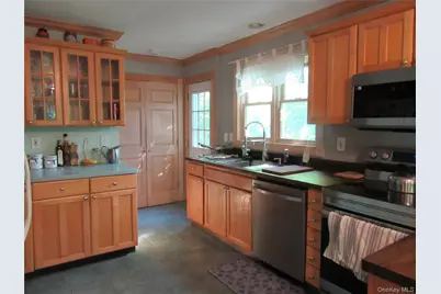 703 Little Britain Road, New Windsor, NY 12553 - Photo 2