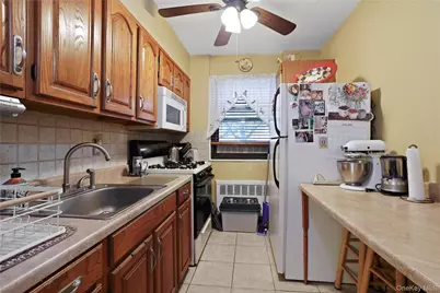 155-45 81st Street #18, Howard Beach, NY 11414 - Photo 4