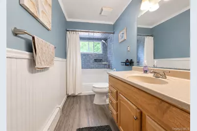 19 Evy Court, Sayville, NY 11782 - Photo 12