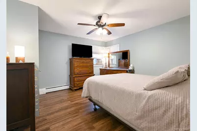 19 Evy Court, Sayville, NY 11782 - Photo 8