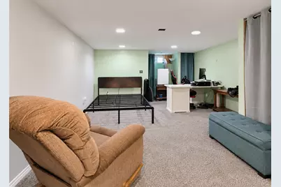19 Evy Court, Sayville, NY 11782 - Photo 18
