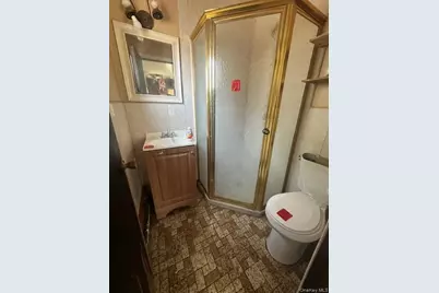 84 Herman Avenue, North Babylon, NY 11703 - Photo 10