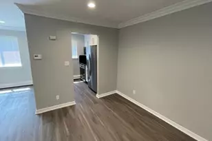 91 South Clinton Ave, Bay Shore, NY 11706 - Photo 4