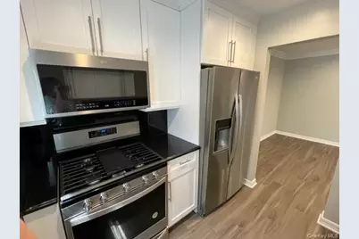 91 South Clinton Avenue #7B, Bay Shore, NY 11706 - Photo 2