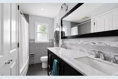 23 Maryetta Court, Syosset, NY 11791 - Photo 16