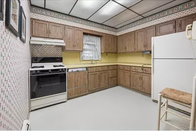 173 Bennett Avenue, Yonkers, NY 10701 - Photo 20