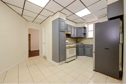 618 E 2nd Street, Brooklyn, NY 11218 - Photo 8