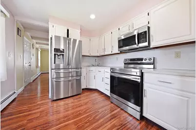 37 Gun Lane, Levittown, NY 11756 - Photo 12