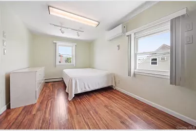 37 Gun Lane, Levittown, NY 11756 - Photo 18