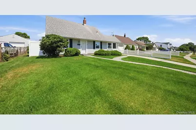 37 Gun Lane, Levittown, NY 11756 - Photo 1