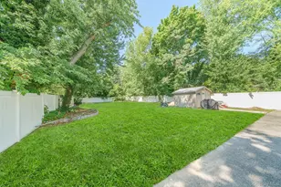 9 Hamlin Ave, West Babylon, NY 11704 - Photo 28