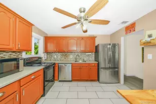 9 Hamlin Ave, West Babylon, NY 11704 - Photo 14