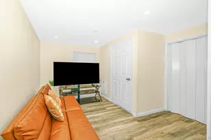 9 Hamlin Ave, West Babylon, NY 11704 - Photo 18