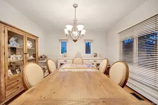 327 Wynsum Ave, Merrick, NY 11566 - Photo 20