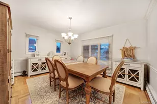 327 Wynsum Ave, Merrick, NY 11566 - Photo 18