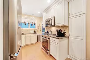 327 Wynsum Ave, Merrick, NY 11566 - Photo 12