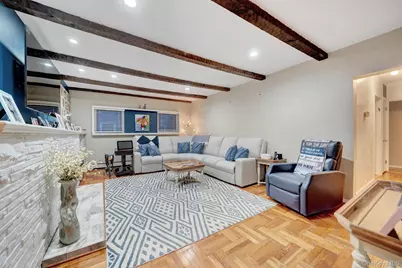 327 Wynsum Avenue, Merrick, NY 11566 - Photo 10