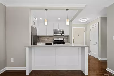 152 B N Broadway #2E, White Plains, NY 10603 - Photo 2
