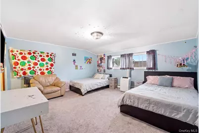 161 Duckpond Drive N, Wantagh, NY 11793 - Photo 20