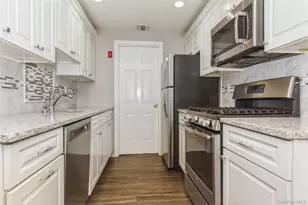 383 Birchwood Rd, Medford, NY 11763 - Photo 2