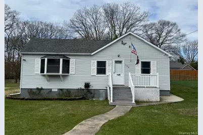 128 Maywood Drive, Mastic Beach, NY 11951 - Photo 4